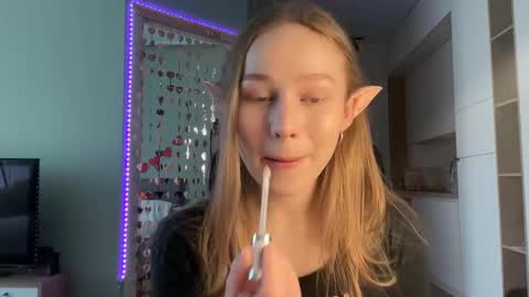 Alisa online show from February 2, 6:37 am