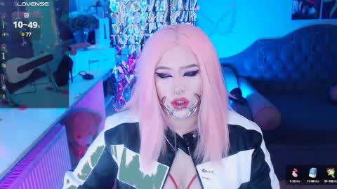 Laura  online show from February 2, 9:51 am