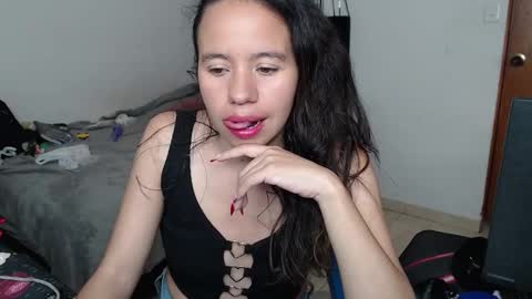 wild_doll2 online show from February 6, 8:13 pm