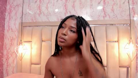 wild_firee_ online show from November 1, 9:30 pm