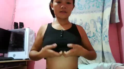 wildchilly_pearl19 online show from March 12, 2:56 pm