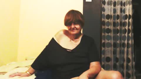 WildRedCat online show from October 10, 10:36 pm