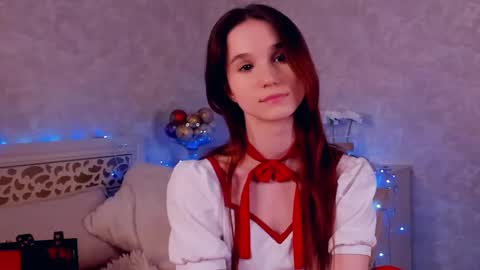 Julie online show from March 5, 3:29 pm