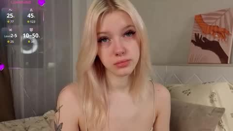 Mary online show from February 15, 1:19 am