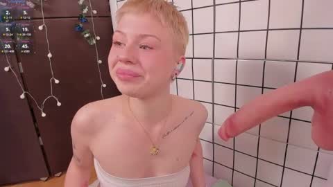 Sophie weight 50kg height 160 online show from July 2, 7:58 am