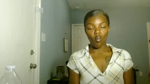 Chanel online show from December 5, 4:20 am