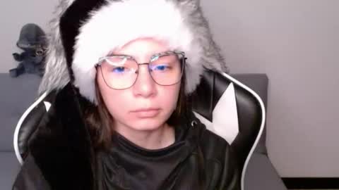 Alex online show from December 18, 2:49 am