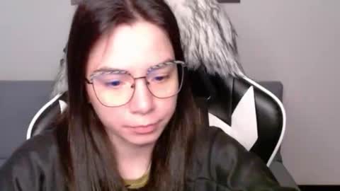 Alex online show from November 16, 3:19 am