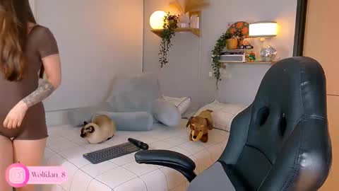   online show from November 25, 3:52 am