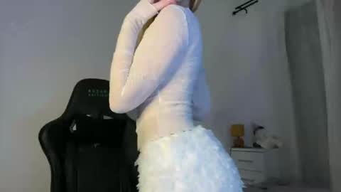 wonderladyy online show from December 19, 9:07 pm