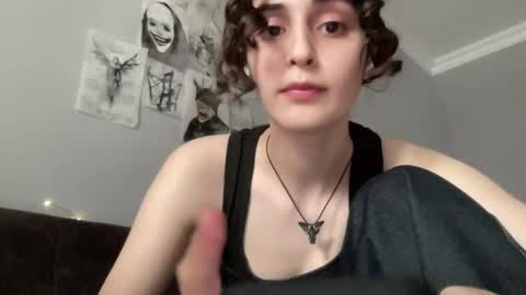 Stia online show from October 3, 1:05 pm