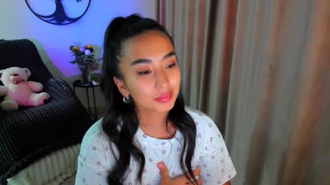 dudetta Kim online show from October 30, 11:44 am