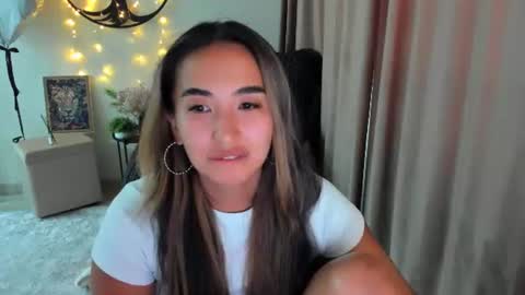 dudetta Kim online show from July 26, 2:58 pm