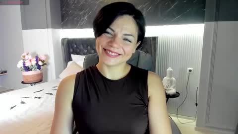 Maya online show from October 31, 12:45 am