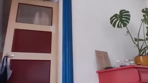 writergirl69 online show from April 14, 10:59 am