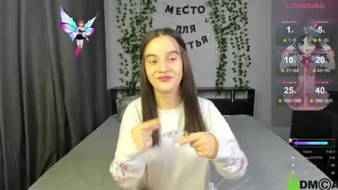 Lola online show from October 27, 7:08 pm