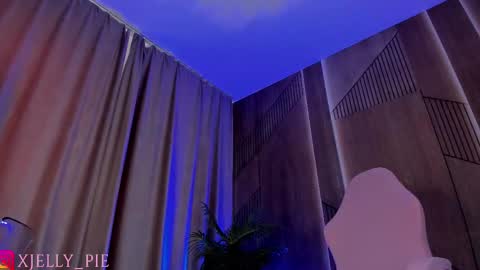 Charisma online show from November 18, 7:42 am