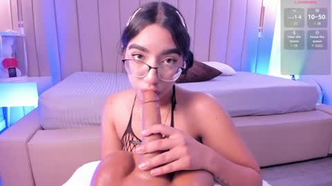 Xolara  online show from June 1, 10:39 am