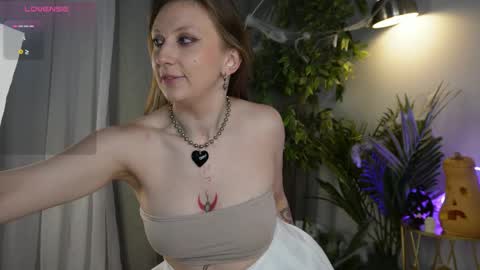 Eva online show from October 31, 2:10 pm