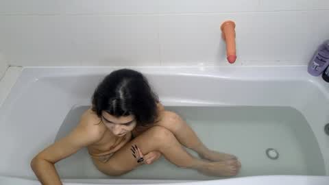 xxxstacyyy online show from August 7, 1:34 am