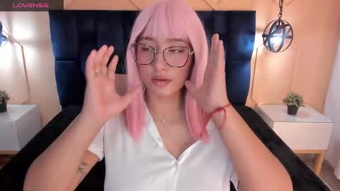 Yazmin online show from January 8, 1:31 pm