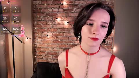 Snapshot of yellow_songbird chatting on January 18, 3:27 pm Liya online show from January 18, 3:27 pm