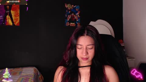 Yesi online show from December 3, 2:27 pm