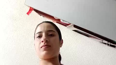 Yesika online show from June 9, 1:32 pm