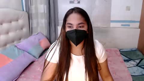 Snapshot of yhang_slut chatting on March 5, 6:44 am yhang_slut online show from March 5, 6:44 am