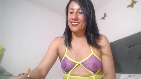 Yiny online show from September 27, 8:43 am