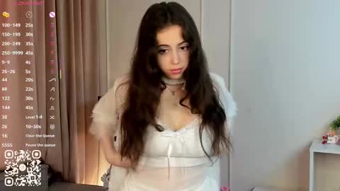 Elizabeth brunette -- Darline blonde  online show from September 26, 8:23 am