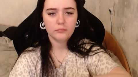 your_8a8y online show from September 29, 1:05 pm