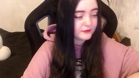 your_8a8y online show from December 26, 7:56 am