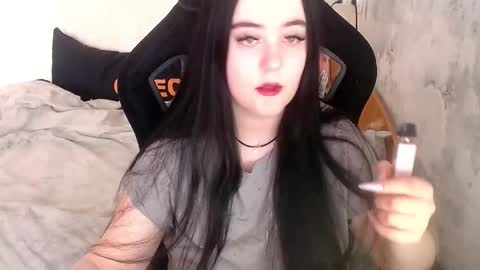 your_8a8y online show from February 10, 9:56 am