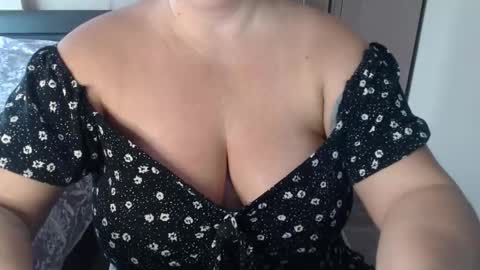 Maria Love online show from October 20, 7:55 am