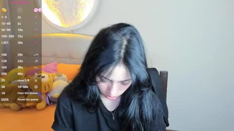 mia3 online show from January 17, 5:48 am