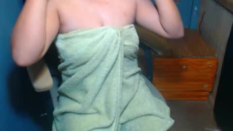 your_bootybabe online show from October 19, 3:41 am