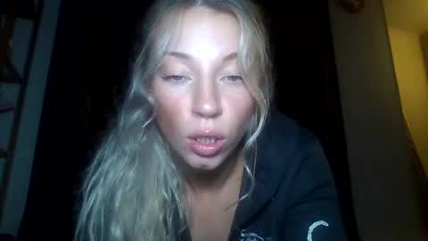 your_fav1 online show from October 21, 11:20 pm