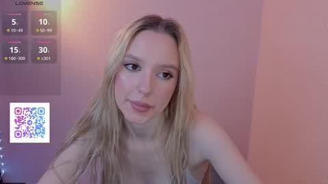 Olivia online show from December 15, 8:25 pm