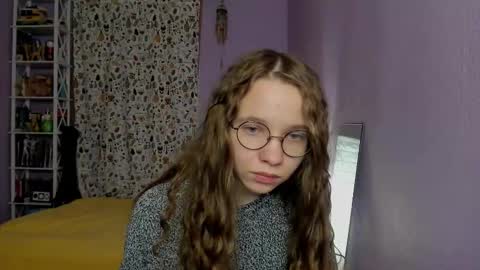 Snapshot of your_leslie chatting on September 21, 4:49 pm Leslie online show from September 21, 4:49 pm