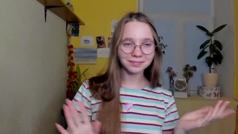 Snapshot of your_leslie chatting on December 26, 5:19 pm Leslie online show from December 26, 5:19 pm