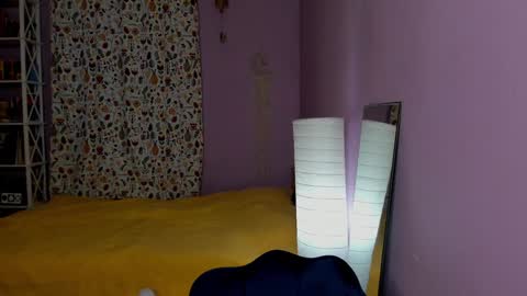 Snapshot of your_leslie chatting on January 23, 10:11 am Leslie online show from January 23, 10:11 am