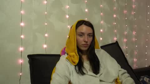 Meri  online show from January 13, 9:19 pm