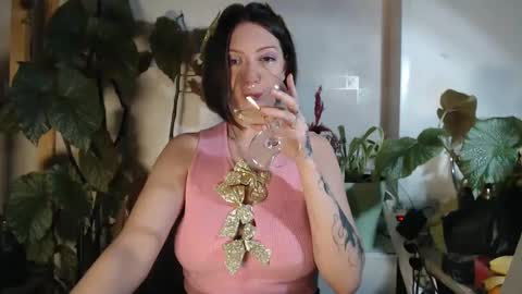 Viky online show from December 25, 4:22 pm