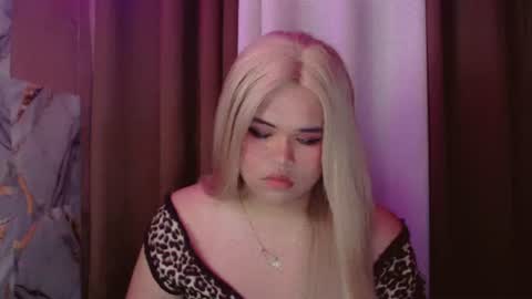 Jessica online show from April 17, 4:42 pm