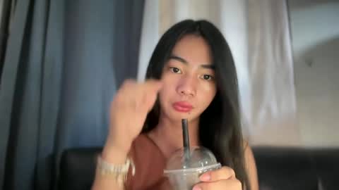 yourgirlsweet_kishia online show from July 5, 5:24 am