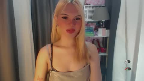KYLIE MORE online show from June 1, 4:03 am