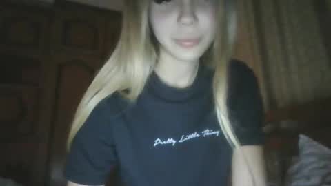 yourprincess09 online show from October 16, 12:13 am