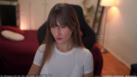 Anastasia online show from November 9, 6:15 pm