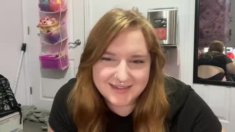 yourthickgingergoddess online show from November 3, 7:18 pm
